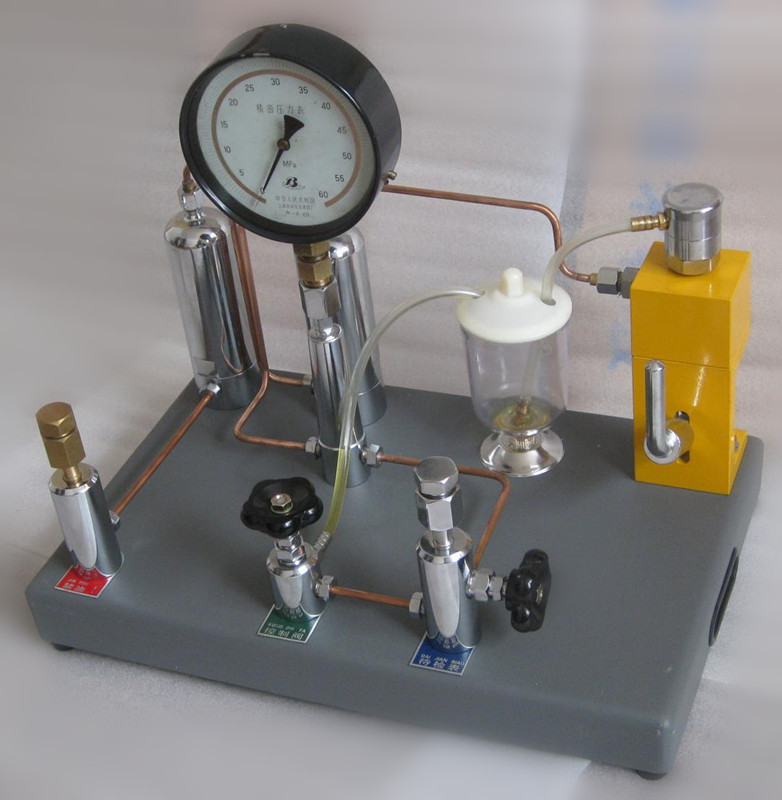 BBY�Q�LYL�Q?00�?氧气�?压力表两用校验器